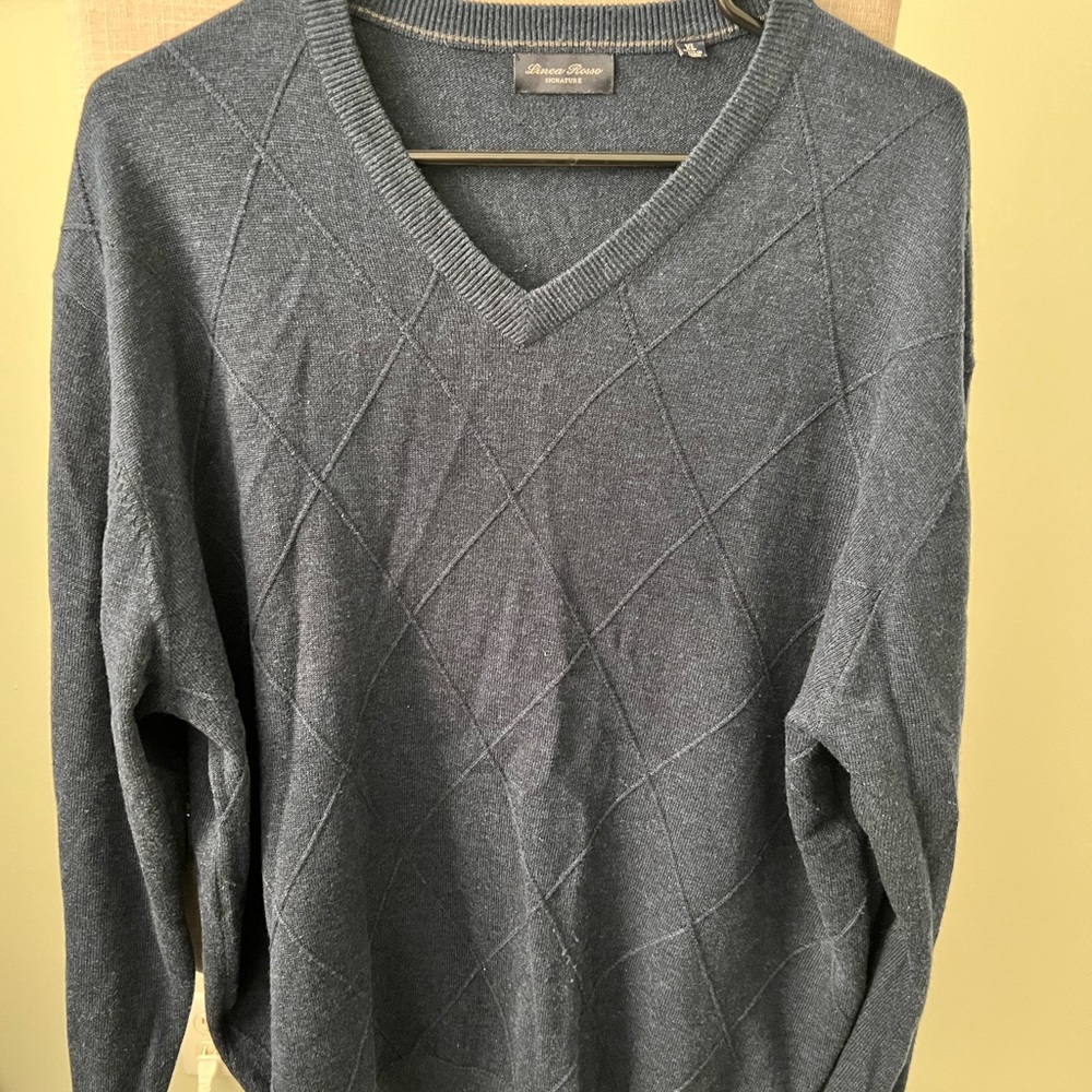 Linea Rosso men v-neck sweater, size XL